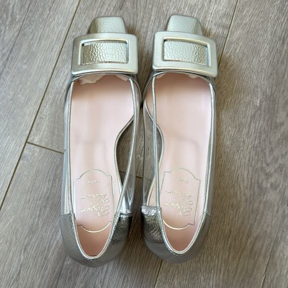 NEW Roger Vivier Belle Vivier Argento Silver Transparent Pumps Size 35 - Picture 3 of 5